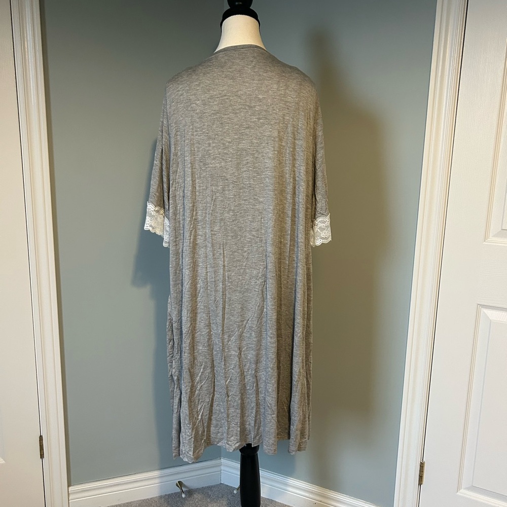 🌸NWOT🌸SHEIN Grey Lace-Trim 2-Piece Loungewear/Pajama Set - Robe & Chemise XL - Picture 2 of 7